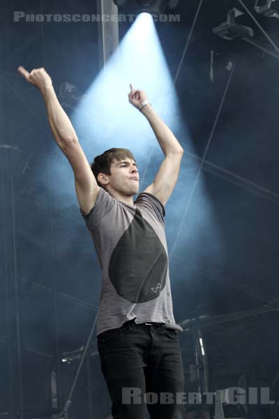 KLAXONS - 2011-06-24 - PARIS - Hippodrome de Longchamp - 